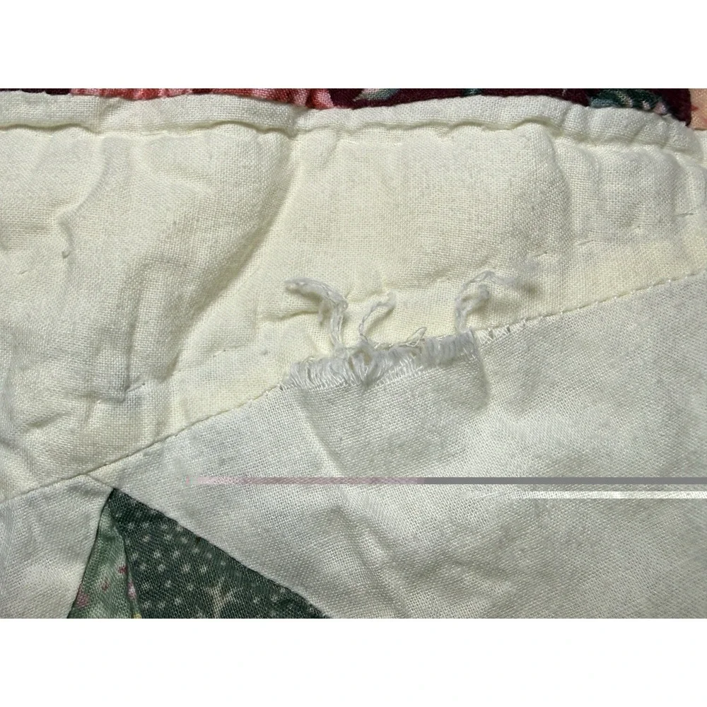 Dahlia Patchwork Quilt F/Q Ditsy Floral Shabby Chic Vtg Cottage Grannycore Decor